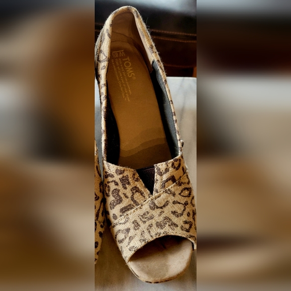 Tom's leopard wedge sandal - Picture 2 of 4